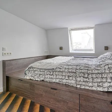 Magnifique Duplex Moderne Et Lumineux Avec Balcon - H225 Parigi